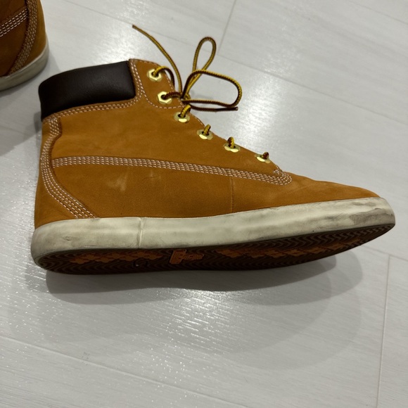 TIMBERLAND BOOTS - Picture 9 of 10